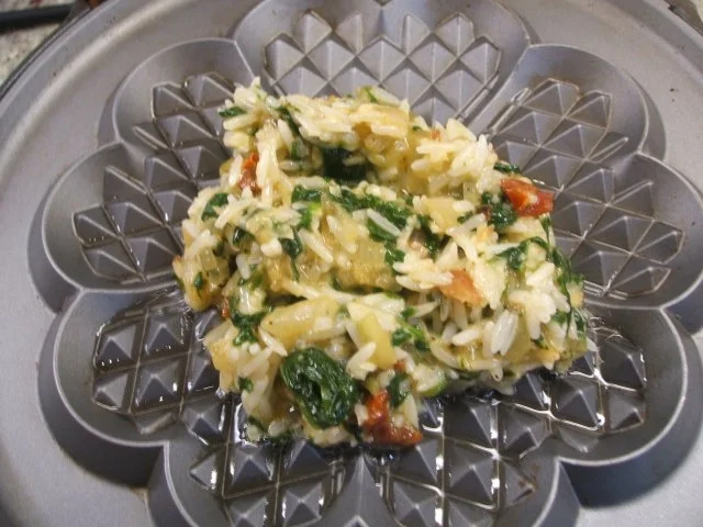 Rezept: Pikantes Backen: Reiswaffeln mit Blattspinat Bild Nr. 6 Pikantes Backen: Reiswaffeln mit Blattspinat - Rezept - Bild Nr. 6