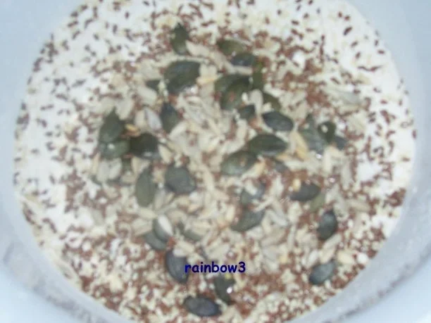 Backen: Dinkel-Körner-Brötchen - Rezept - Bild Nr. 2