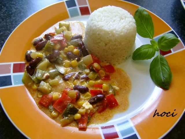 Bunte-grobe-mediterane Gemüsesauce - Rezept