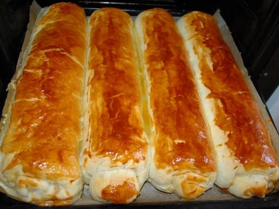 Rezept: Pikante Blätterteig Rolle Pikante Blätterteig Rolle - Rezept