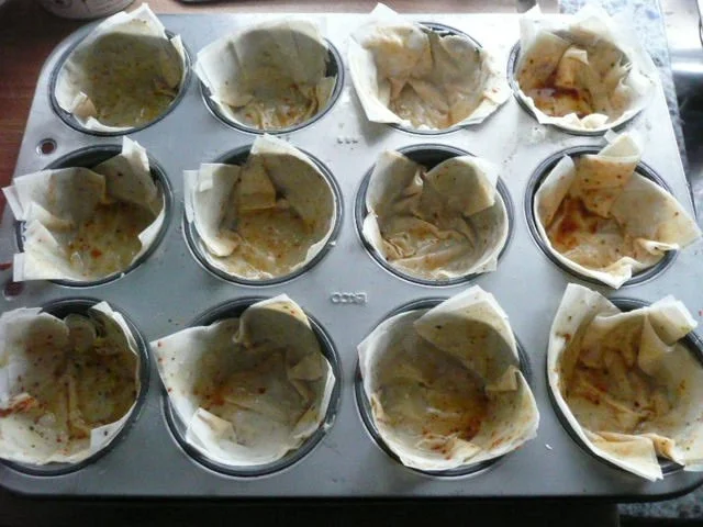 TAPAS / VEGI :Filoteigmuffinkörbchen mit Spinat & Ziege - Rezept - Bild Nr. 3