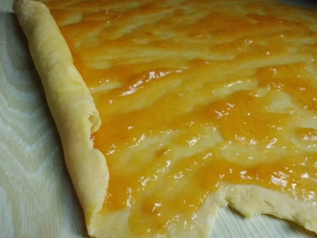 Kuchen: Aprikosenroulade - Rezept - Bild Nr. 3