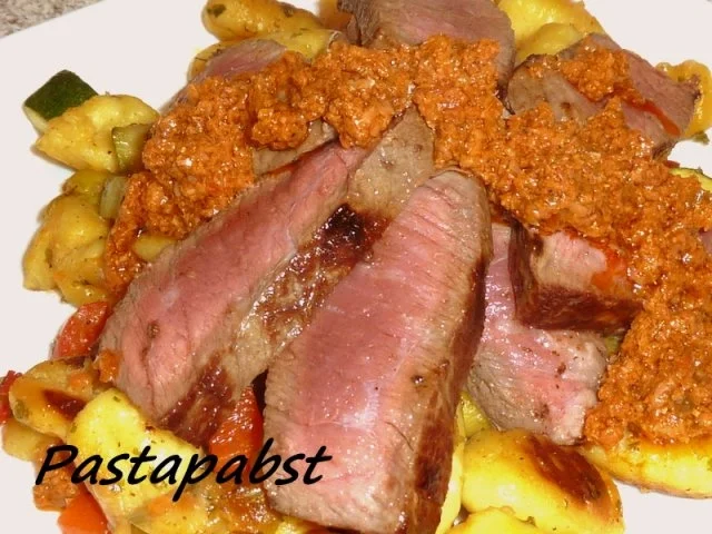 Rezept: Gnocchi-Steak-Pfanne Gnocchi-Steak-Pfanne - Rezept