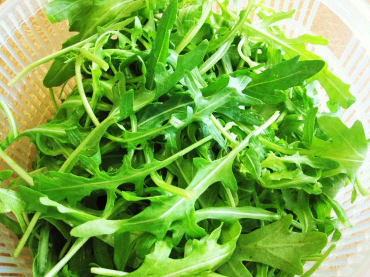 Rucola Salat mit Tomaten und Ei - schnell &amp; einfach - von mimi