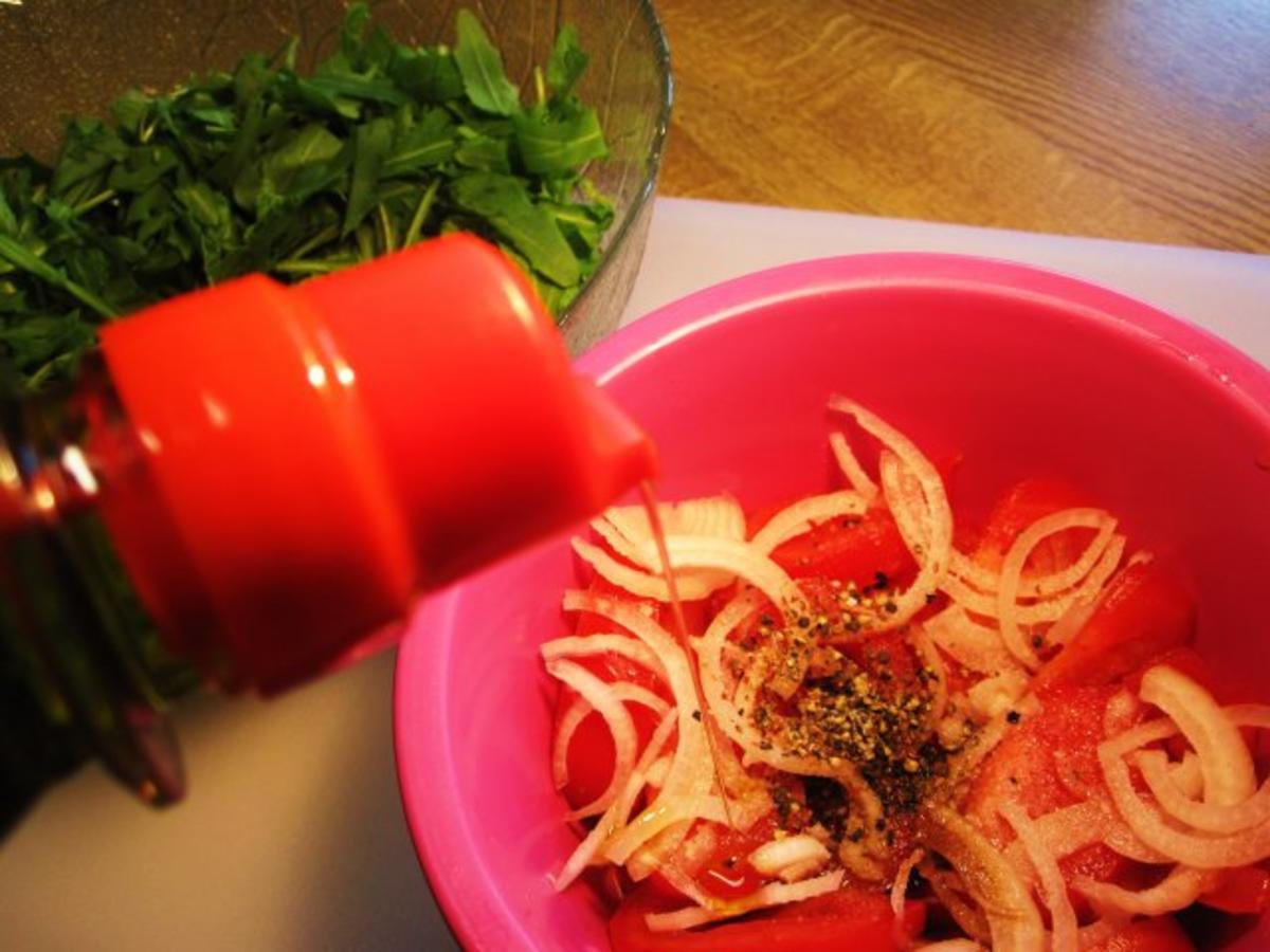 Rucola-Salat mit Tomaten und Ei - Rezept - Bild Nr. 4