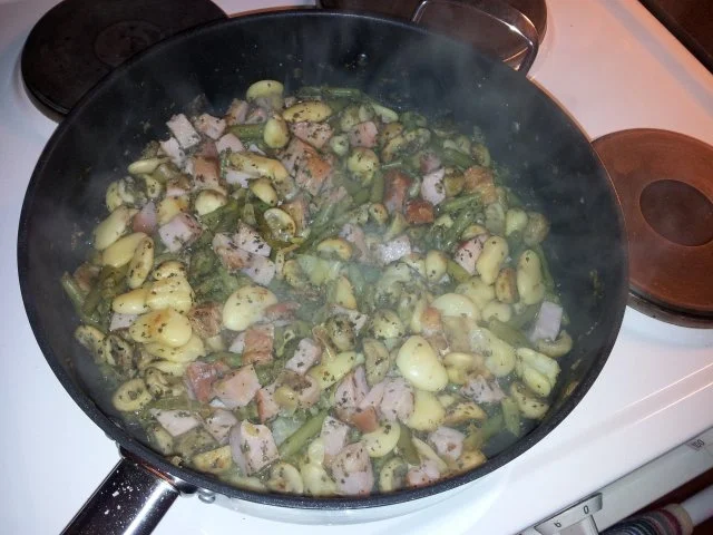 Rezept: Bohnenpfanne mit Pilzen und Kasseler Bohnenpfanne mit Pilzen und Kasseler - Rezept