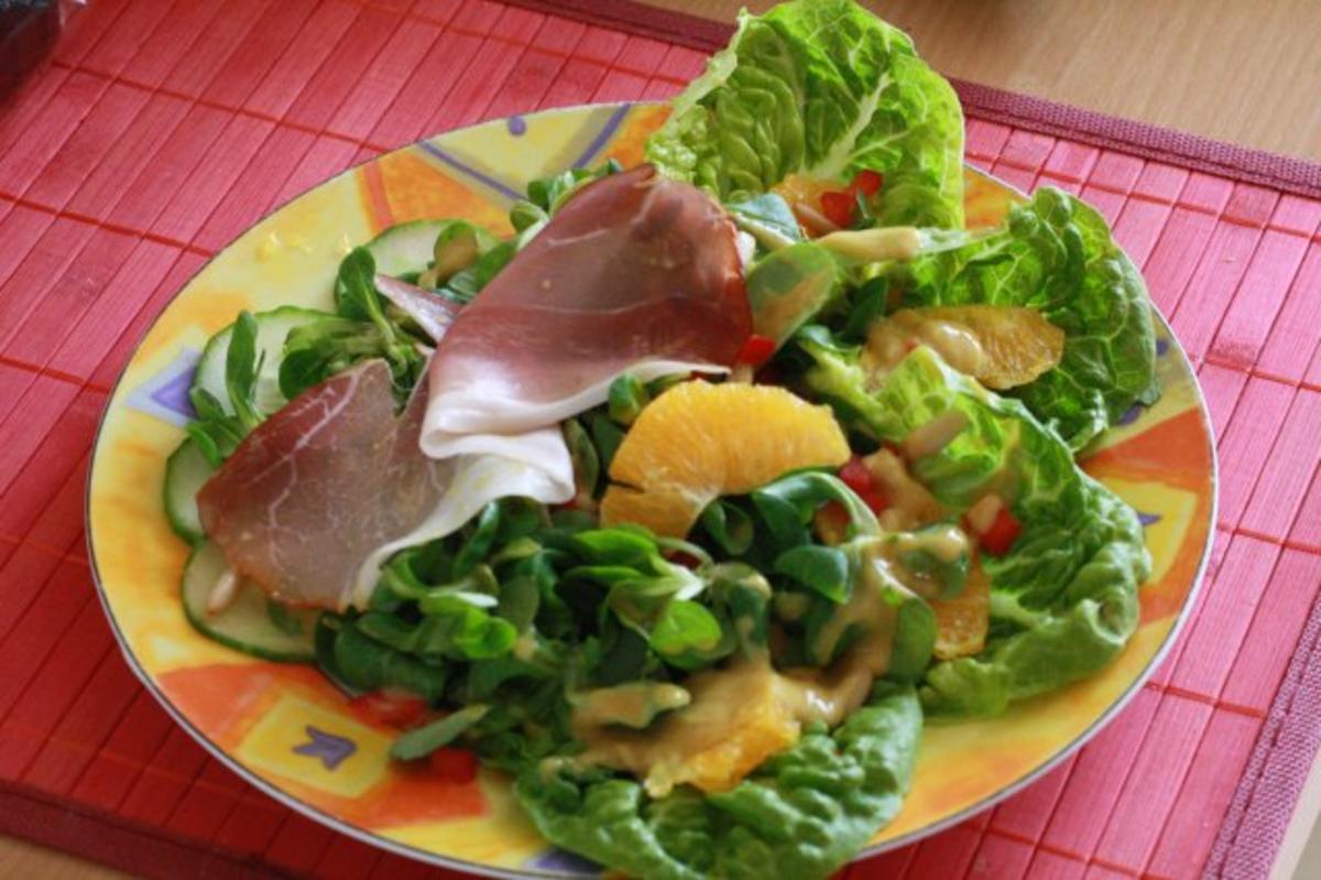 Salat mit Dijon-Senf-Dressing - Rezept mit Bild - kochbar.de