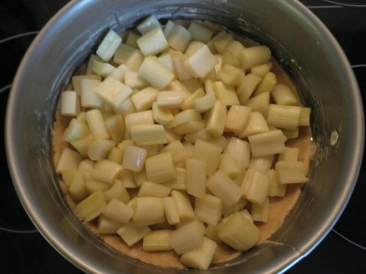Kleiner Rhabarberkuchen - einfach - von Cookies