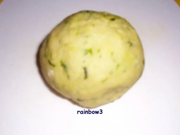 Kochen: Selbstgemachte Bärlauch-Bandnudeln mit Käsesauce - Rezept - Bild Nr. 2