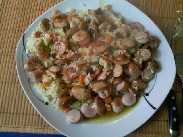 Geflügel: Restepfanne mit Gemüsereis und Geflügelwiener - Rezept - Bild Nr. 8