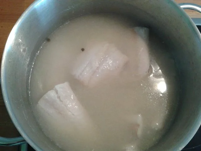 Rezept: Seelachs an grünem Spargel, Blattspinat und Senf-Dill-Soße, dazu Kartoffelecken Bild Nr. 4 Seelachs an grünem Spargel, Blattspinat und Senf-Dill-Soße, dazu Kartoffelecken - Rezept - Bild Nr. 4