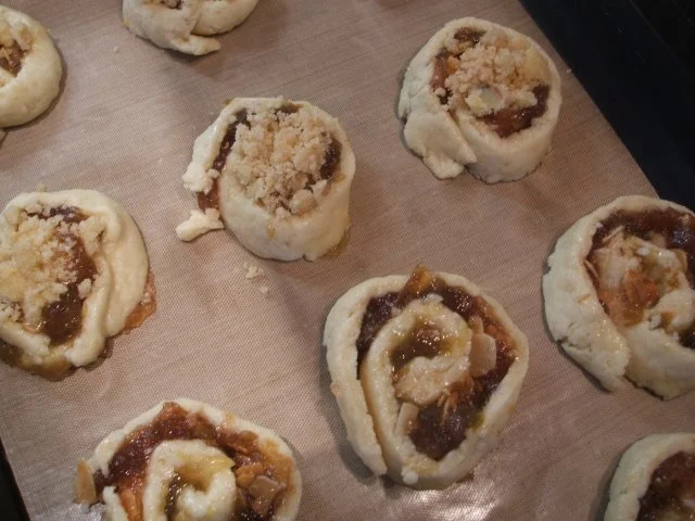 Backen: Rhabarberschnecken - Rezept - Bild Nr. 8