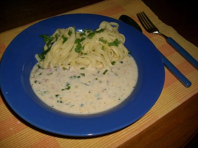 Tagliatelle mit Bärlauch-Schinken-Käsesoße - Rezept