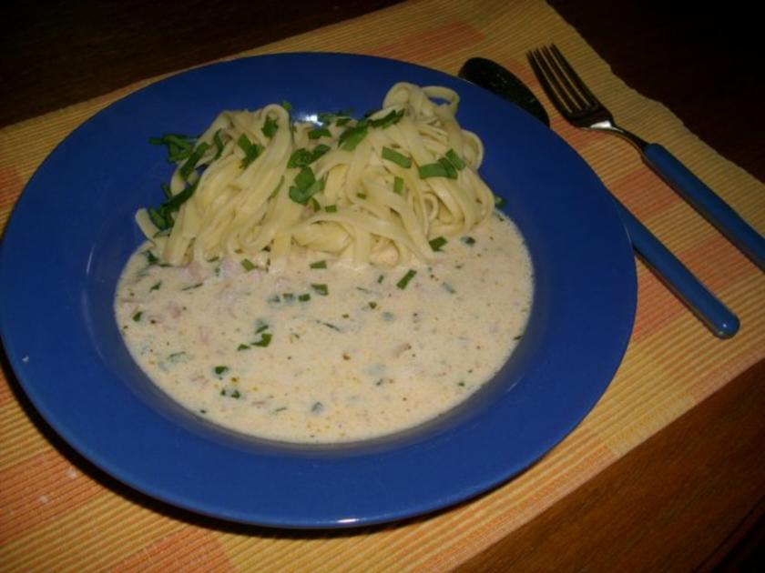 Tagliatelle mit Bärlauch-Schinken-Käsesoße - Rezept - kochbar.de