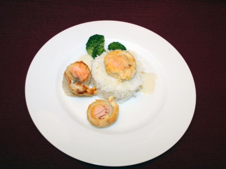 Roulade von Seezunge und Lachs in Weißwein Sahnesoße, dazu Basmatireis ... Roulade von Seezunge und Lachs in Weißwein Sahnesoße, dazu Basmatireis ...