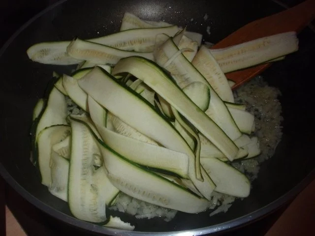 Rezept: Zucchini-Omlett Bild Nr. 4 Zucchini-Omlett - Rezept - Bild Nr. 4