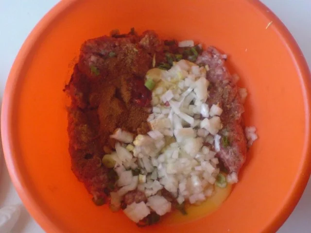 Rezept: scharfe abendbrot-boulettchen Bild Nr. 2 scharfe abendbrot-boulettchen - Rezept - Bild Nr. 2