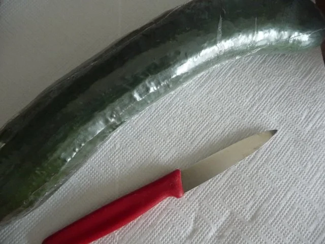 Rezept: Salat : schneller Gurkensalat Bild Nr. 2 Salat : schneller Gurkensalat - Rezept - Bild Nr. 2