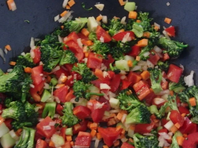 Rezept: Couscous-Gemüse-Pfanne mit Harissa Bild Nr. 3 Couscous-Gemüse-Pfanne mit Harissa - Rezept - Bild Nr. 3