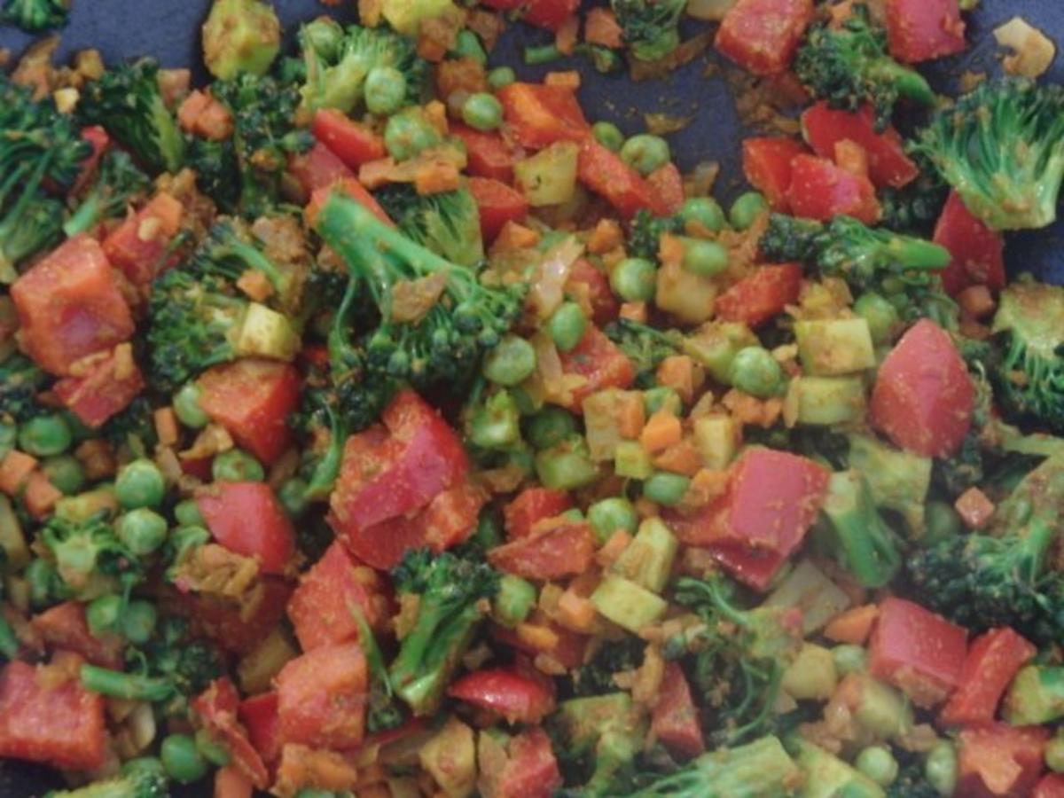 Couscous-Gemüse-Pfanne mit Harissa - Rezept - Bild Nr. 4