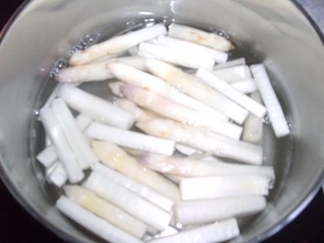 Rezept: Knusperfilets mit Risotto und frischem Spargel Bild Nr. 8 Knusperfilets mit Risotto und frischem Spargel - Rezept - Bild Nr. 8