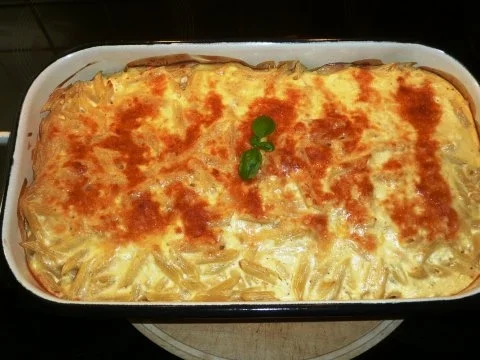 Nudelauflauf mit pikanter Hackfleischsoße - Rezept