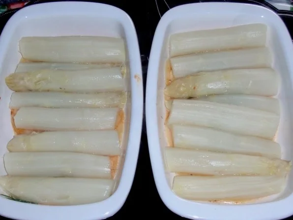 Rezept: Spargel-Lachs-Kartoffel-Gratin Bild Nr. 5 Spargel-Lachs-Kartoffel-Gratin - Rezept - Bild Nr. 5