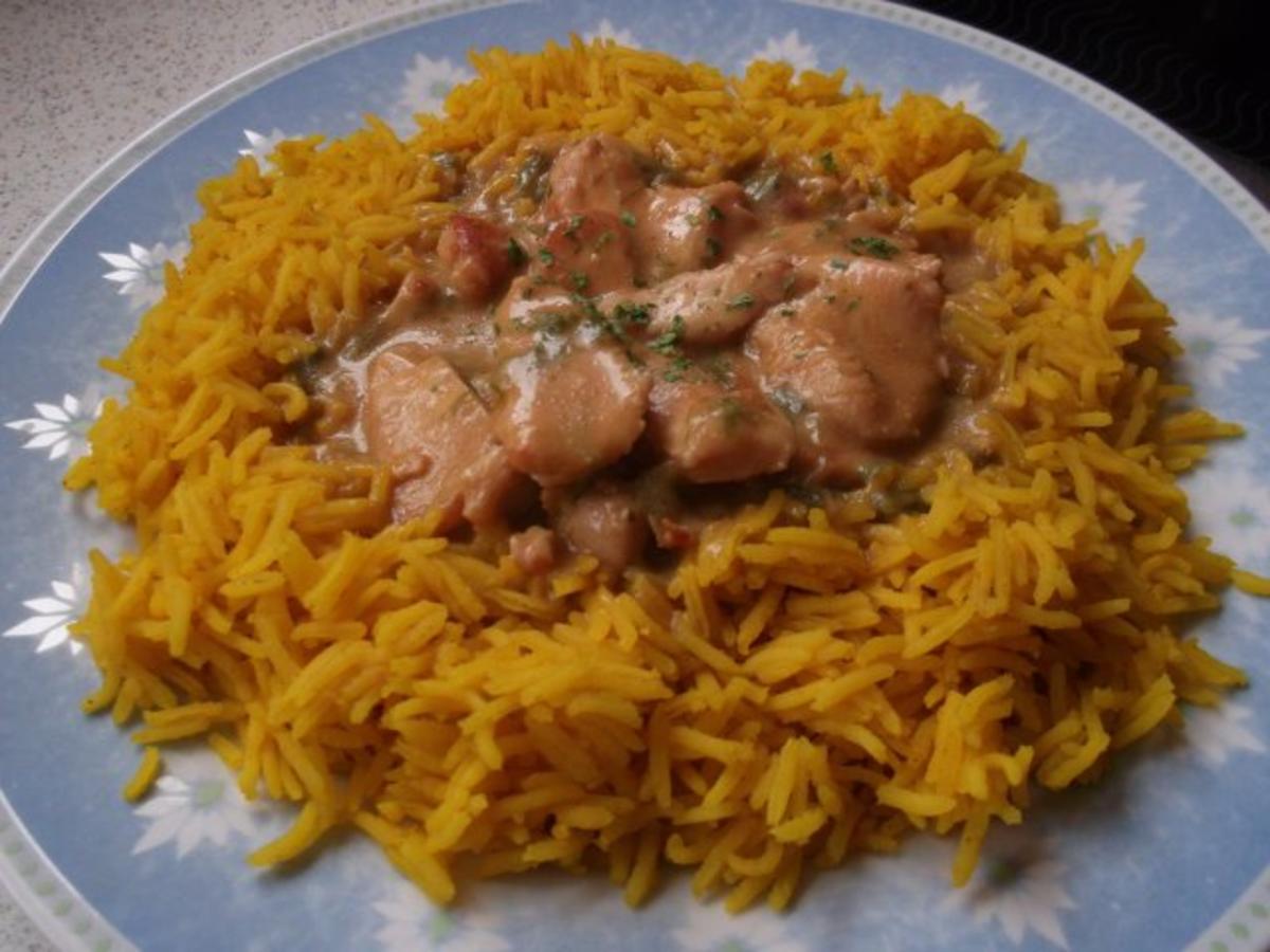 Hähnchengeschnetzeltes mit Frühlingszwiebeln und Curryreis - Rezept ...