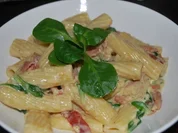 Pasta mit Vanille-Carbonara und Feldsalat - Rezept
