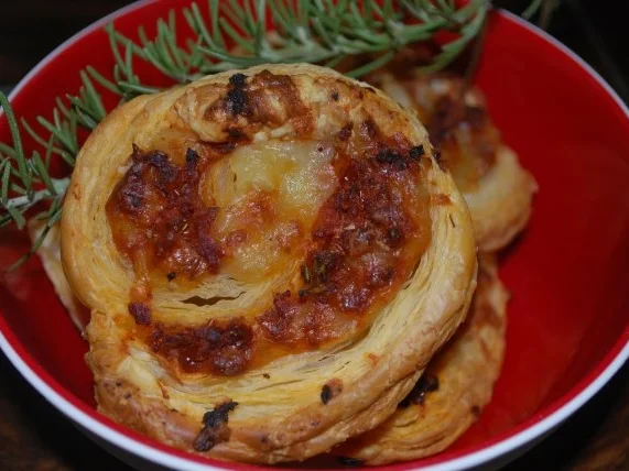 Blätterteig-Tomaten-Schnecken - Rezept - Bild Nr. 2