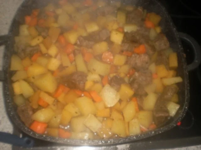 Rezept: Deftiger Rüben-Eintopf Deftiger Rüben-Eintopf - Rezept