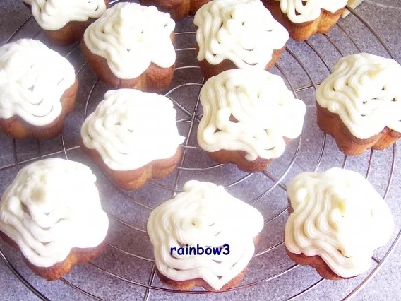 Rezept: Backen: Orangige Buttermilch-Cupcakes Bild Nr. 5 Backen: Orangige Buttermilch-Cupcakes - Rezept - Bild Nr. 5