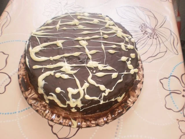 Rezept: Schoko-Marzipantorte Bild Nr. 10 Schoko-Marzipantorte - Rezept - Bild Nr. 10