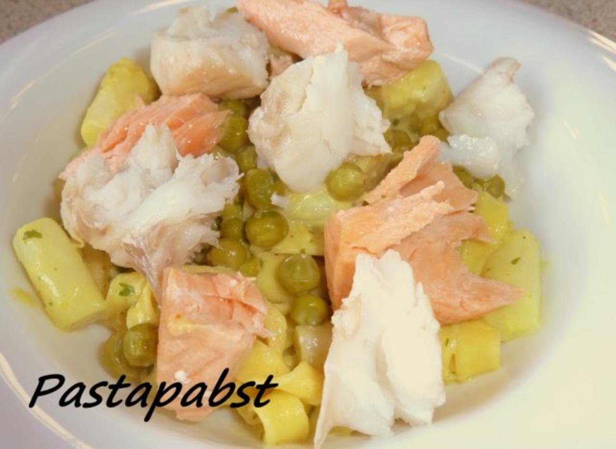 Tagliatelle in Zitronen-Curry-Sauce mit Erbsen, Spargel und Fisch - Rezept - Bild Nr. 2