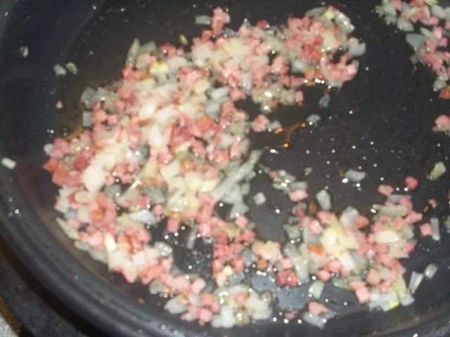 Rezept: Beilagen: Schnelle Speckklöße Bild Nr. 3 Beilagen: Schnelle Speckklöße - Rezept - Bild Nr. 3