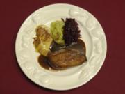Barbarie-Entenbrust mit Kartoffelgratin, Spitzkohl und Rotkohl (Joachim Witt) - Rezept