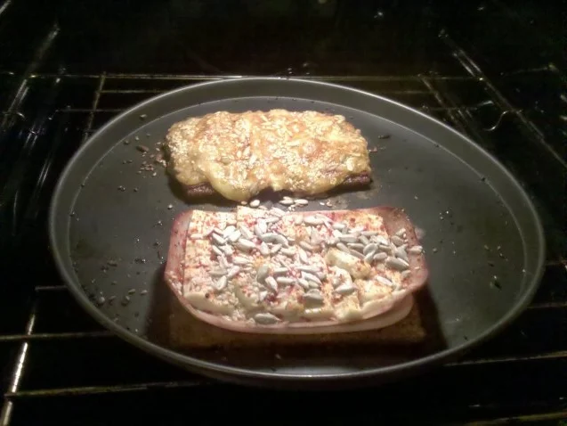 Rezept: Abendbrot: Überbackenes Brot II Bild Nr. 5 Abendbrot: Überbackenes Brot II - Rezept - Bild Nr. 5