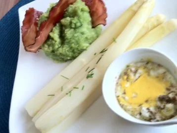 Spargel mit Erbsen-Kartoffel-Pürre - Rezept