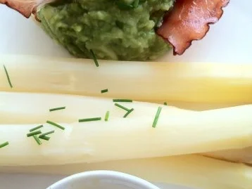 Spargel mit Erbsen-Kartoffel-Pürre - Rezept - Bild Nr. 6