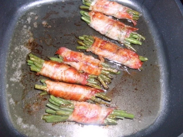 Rezept: Filetsteaks mit speckumwickelten Prinzeßböhnchen Bild Nr. 4 Filetsteaks mit speckumwickelten Prinzeßböhnchen - Rezept - Bild Nr. 4