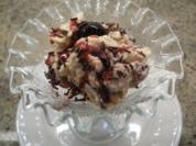 Dessert: Sahneeis mit Amarenakirschen - Rezept