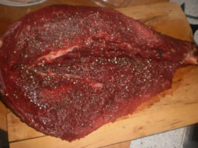 Rezept: Gefüllter Rinderbraten mit Holunderrotkohl Bild Nr. 5 Gefüllter Rinderbraten mit Holunderrotkohl - Rezept - Bild Nr. 5