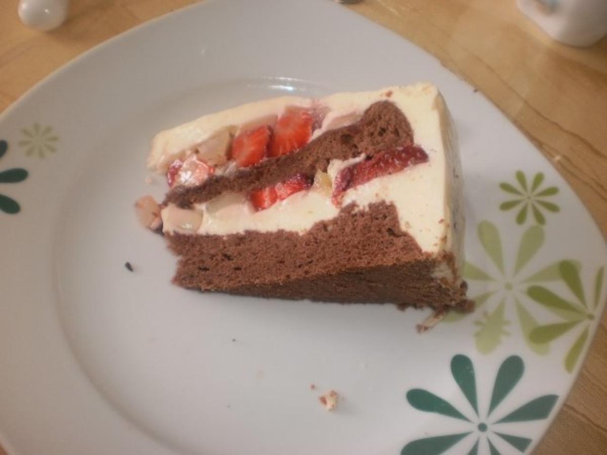 Bayrisch-Creme-Torte mit Erdbeeren und Birnen - Rezept