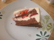 Bayrisch-Creme-Torte mit Erdbeeren und Birnen - Rezept