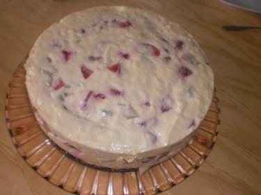 Bayrisch-Creme-Torte Mit Erdbeeren Und Birnen - Rezept - Kochbar.de