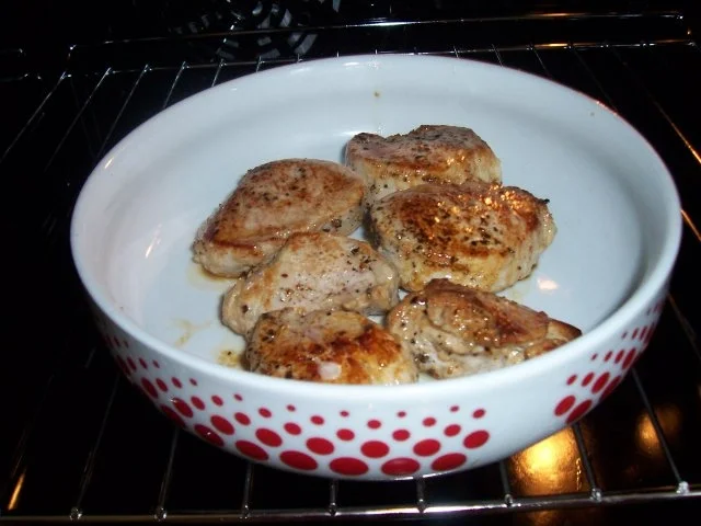 Pfeffersteak aus Schweinelende mit Braunen Champignons - Rezept - Bild Nr. 2