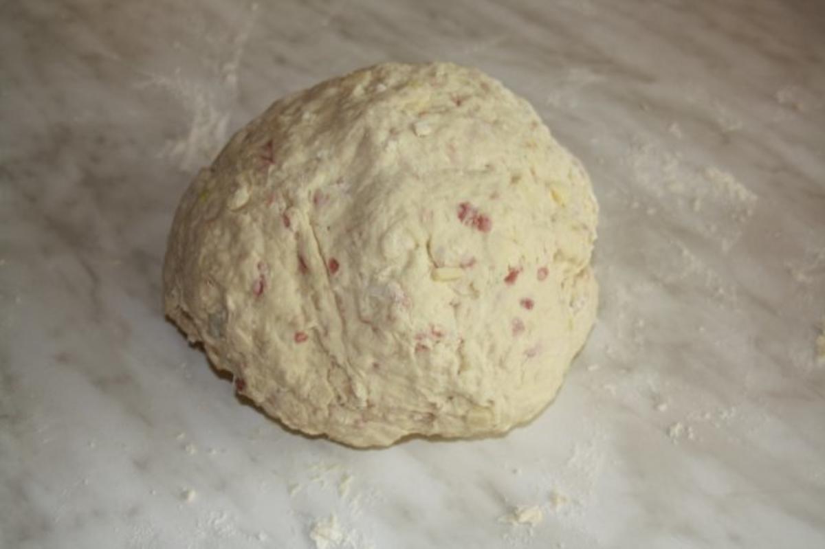 Zwiebel Käse Brot mit Schinkenwürfel - Rezept - Bild Nr. 3