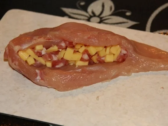 Panierte Hähnchenbrust mit Teuflischer Panade und Käse Schinkenfüllung - Rezept - Bild Nr. 4