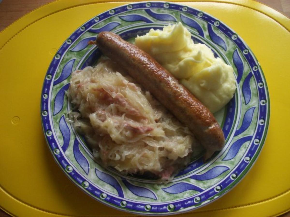 Sauerkraut mit Thüringer Bratwurst - Rezept
