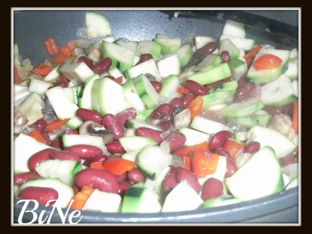 Rezept: BiNe` S HACKBÆLLCHEN IN GEMUESE - TOMATENSOSSE Bild Nr. 6 BiNe` S HACKBÆLLCHEN IN GEMUESE - TOMATENSOSSE - Rezept - Bild Nr. 6